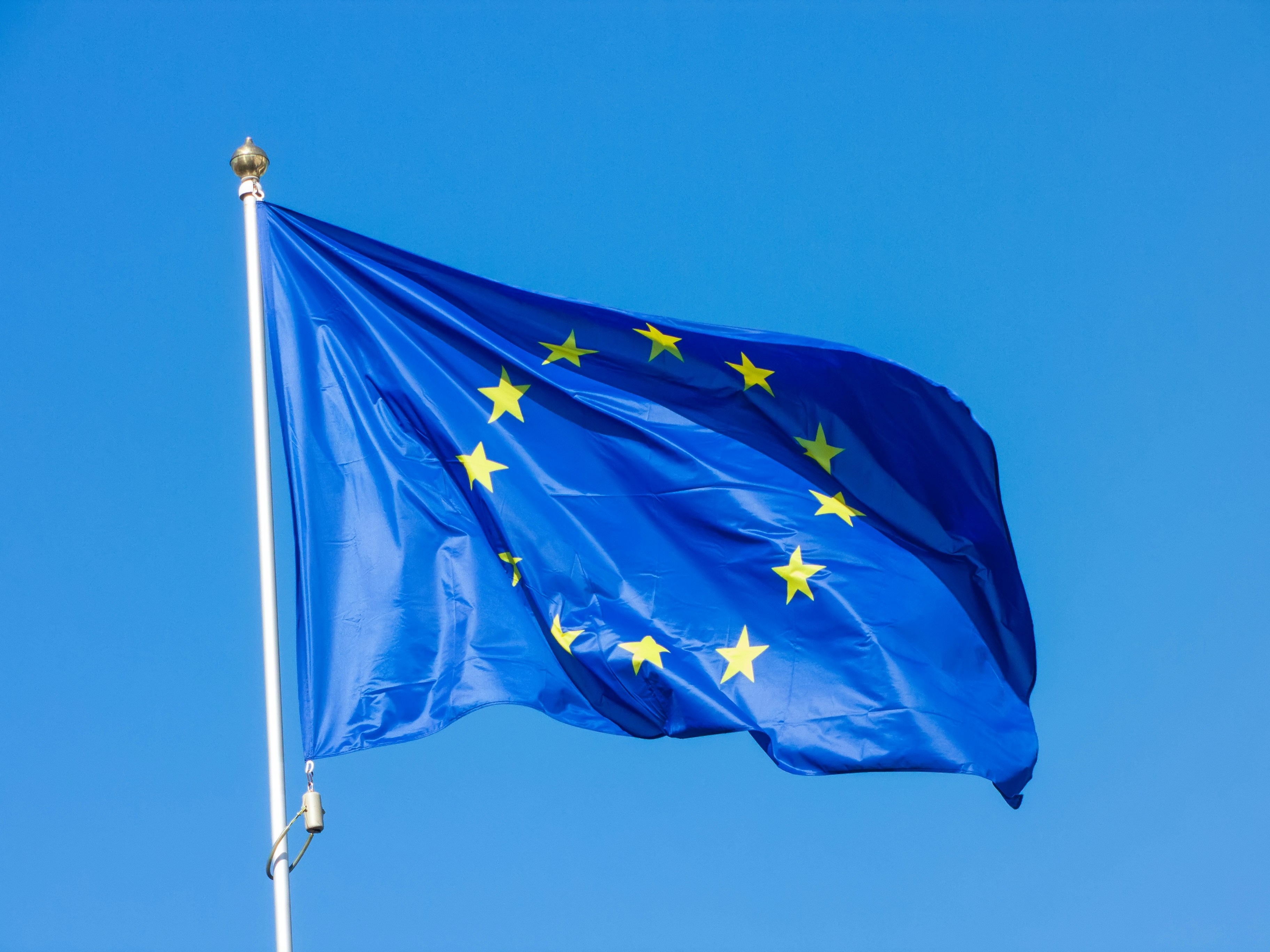 Ist CloudCover Music in Europa legal? GEMA-, SACEM- und PRO-Lizenzen erklärt